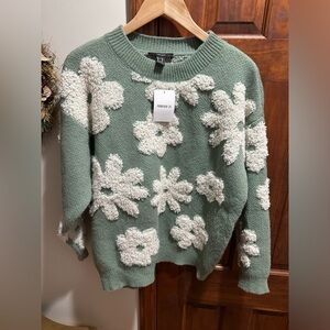 Forever 21 Sweater Size M